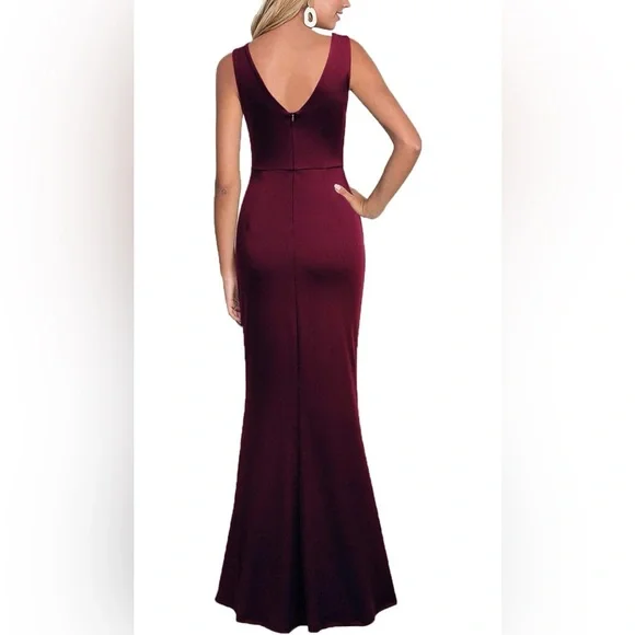 Elegant Burgundy Formal Cocktail Evening Gown - Picture 2 of 4